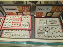 -周生生Chow Sang Sang(新世界店)