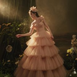 -艾米丽婚纱礼服
