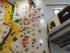 -问山MountQuest攀岩馆