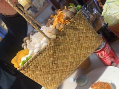 -巴渝瓦肆重庆鲜火锅(宝龙环湖店)