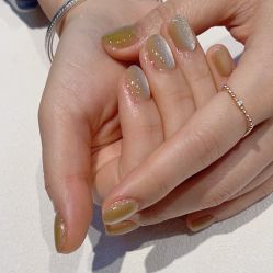 -花系美·美甲美睫精品店