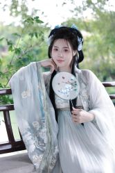 -一揽芳华汉服旗袍体验馆(拙政园店)