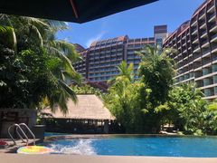 -三亚湾海居铂尔曼度假酒店