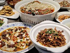 -小三峡食府(西五路店)