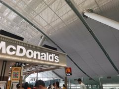 -麦当劳(深圳北站B2检票口楼上)