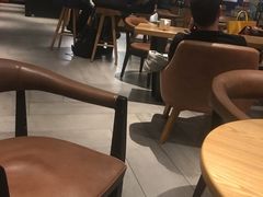 大堂-星巴克臻选(莘庄仲盛店)