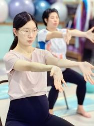 -爱尔乐美孕产瑜伽·普拉提