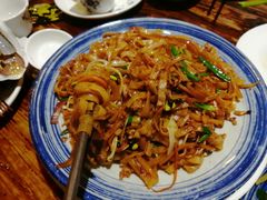 -蚝美人·生蚝海鲜烧烤(茶花园店)