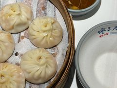 -馋三尺蟹粉小笼(人民广场店)