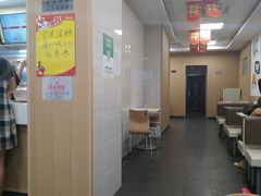 -华莱士·全鸡汉堡(五爱道店)