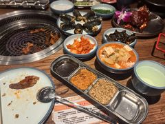 -明洞阿姨·韩式酱蟹烤肉·创意料理(三元桥店)