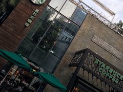 门面-星巴克(南宁民歌湖店)