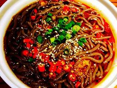 -阿瓦山寨·湘菜现炒·剁椒鱼头王(咸阳总店)