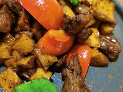 杏鲍菇炒牛肉粒-来龙里 精致 东南亚餐室(万象城店)