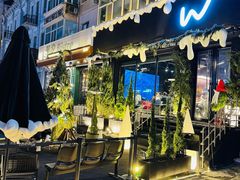 -W COLLECTIVE  DESSERT SHOP