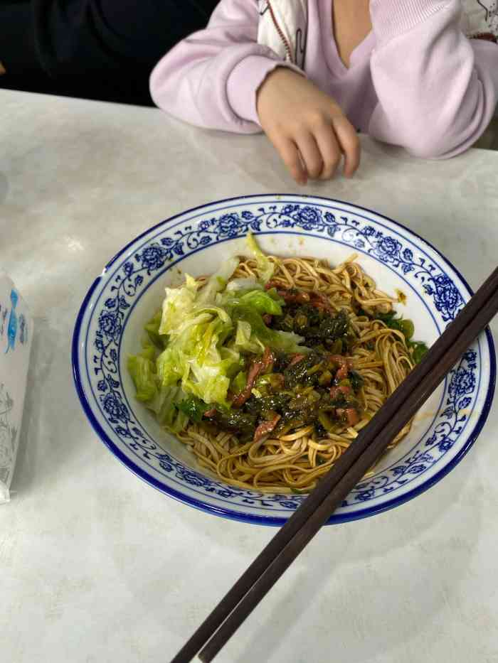 阿蔡面馆(滨河路分店)-"湖州人喜欢吃面大街小巷里最多的就是面馆.