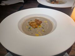 黑松露牛肝菌菇汤-MOJO•湖景音乐餐厅•Bar(湖滨店)