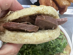 烧饼夹牛肉-正味斋锅巴菜(西北角店)