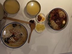 -镇南锅盖面馆(解放路店)