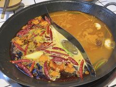 -巴卤社老火锅(财富店)