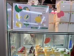 面包甜点陈列柜-PAOPAO Bakery&Café(港汇店)