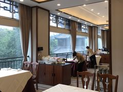 靠窗位-怡园饭店-餐厅(四望亭店)