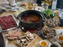 -沈记酸菜牛肉火锅店(九号路店)