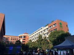 -上海市黄浦区教育学院附属中山学校