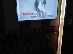 -唱吧麦颂KTV(松江五龙商业广场店)