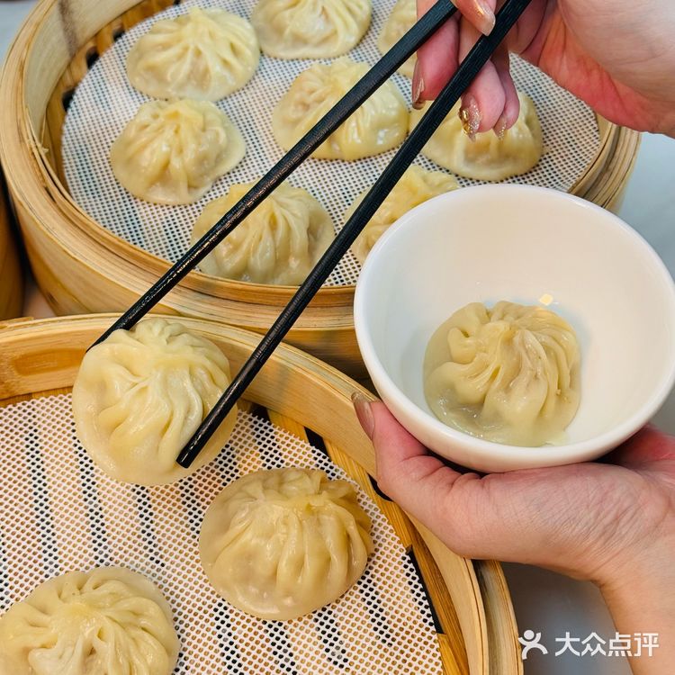 潮州新开的！还没什么人知道的爆汁灌汤包～