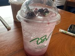 -Chom Cafe and Restaurant