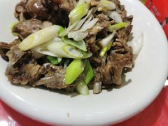 -凯盛食府(右玉小吃街店)