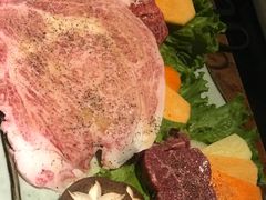 -炼火烤肉店