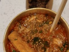 -鹤江桥·红油牛肉粉(SKP店)