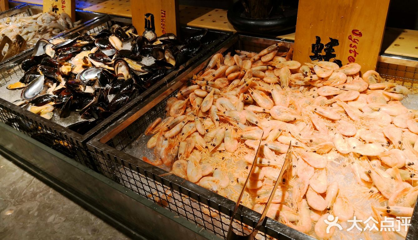 两小时内绝对让你吃饱喝好。服务员普遍以大妈为主