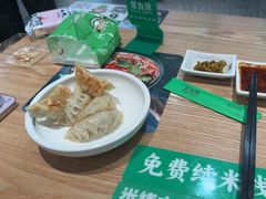 -蒙自源米线大王(东站店)
