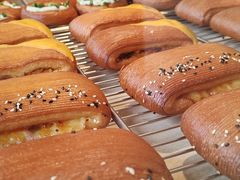 -VERIE BAKEHOUSE