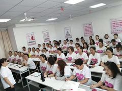 -爱月宝月嫂·育儿嫂(哈尔滨总店)