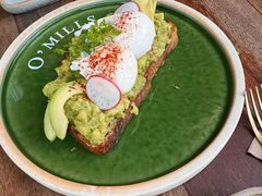 牛油果温泉蛋吐司-O'mills Sourdough Bakery&Bistro(永嘉路店)