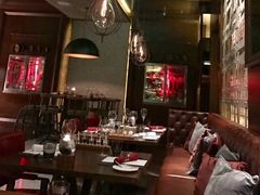 -恰餐厅及酒吧 CHAR Bar & Grill (北京丽都皇冠假日店)