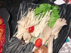 -井格重庆火锅(临平银泰城店)