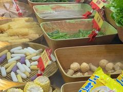 -四囍码头海鲜烧烤自助火锅(外滩南京东路悦荟广场店)