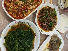 -洪霞餐馆