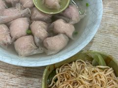 -肉燕扁食草包飯(东街店)