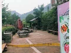 -楠柏弯休闲山庄(梨花溪店)