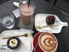 -UNI UNI(环亚凯瑟琳店)