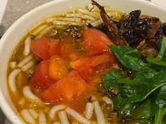 小锅米线-半山腰·云南菜(侨福芳草地店)