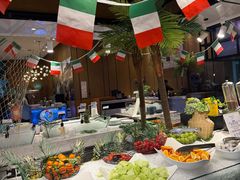 -飨食汇全日制餐厅·昆山皇冠假日酒店(九方店)