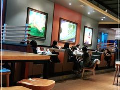 大堂-The Habit Burger Grill 哈比特汉堡(复兴soho店)