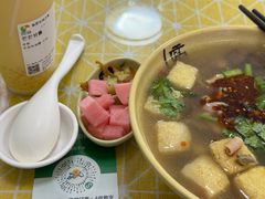 -苓记南京鸭血粉丝.皮肚面(县东巷店)